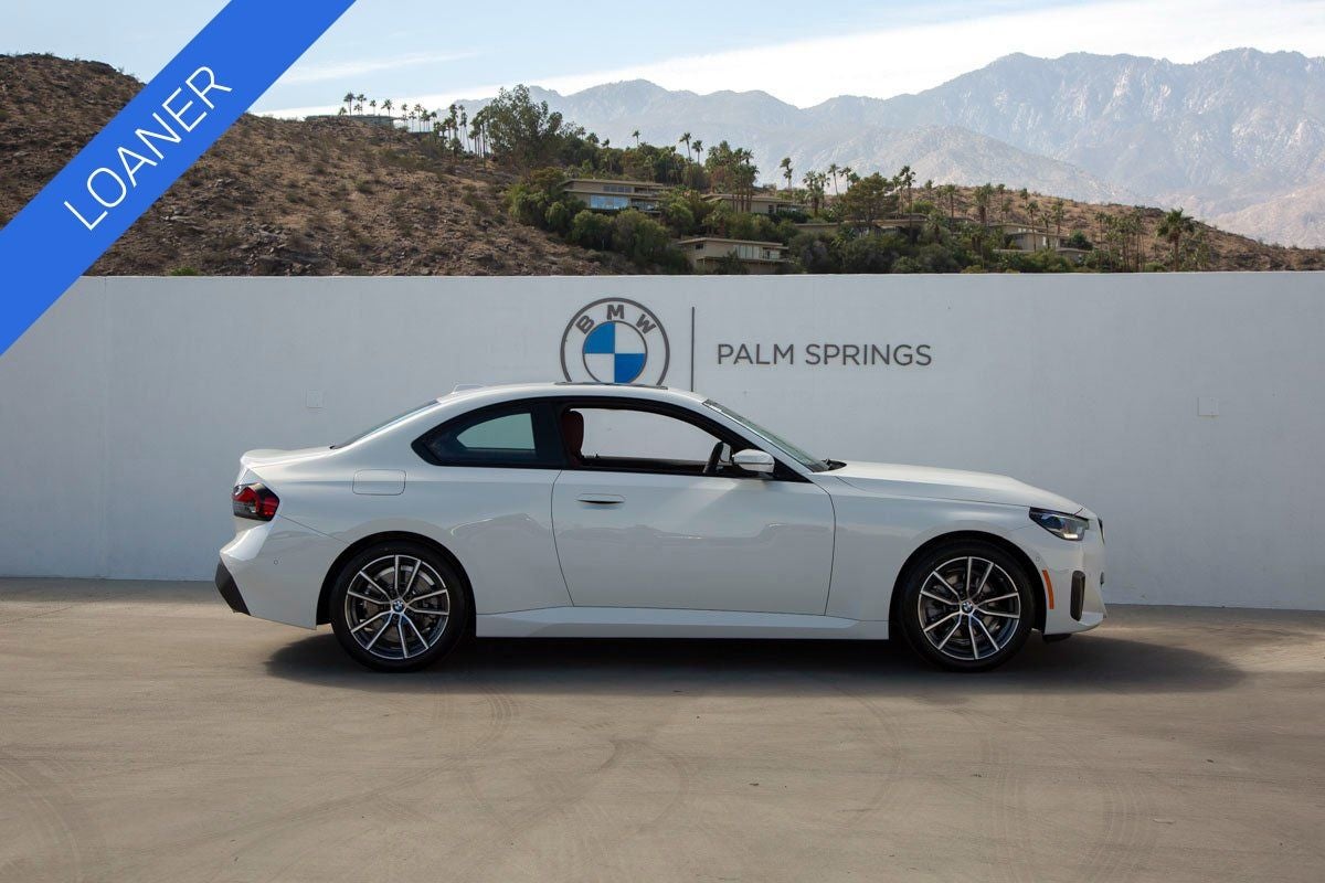 2026 BMW 230i 230i