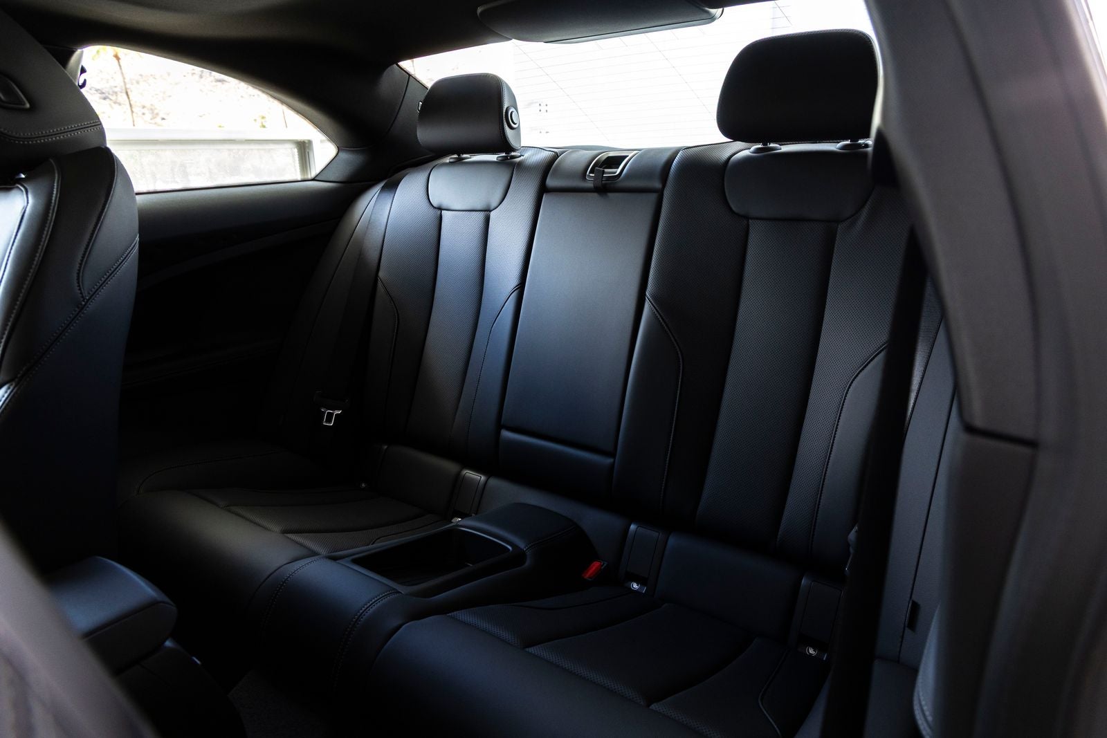 2026 BMW 230i 230i