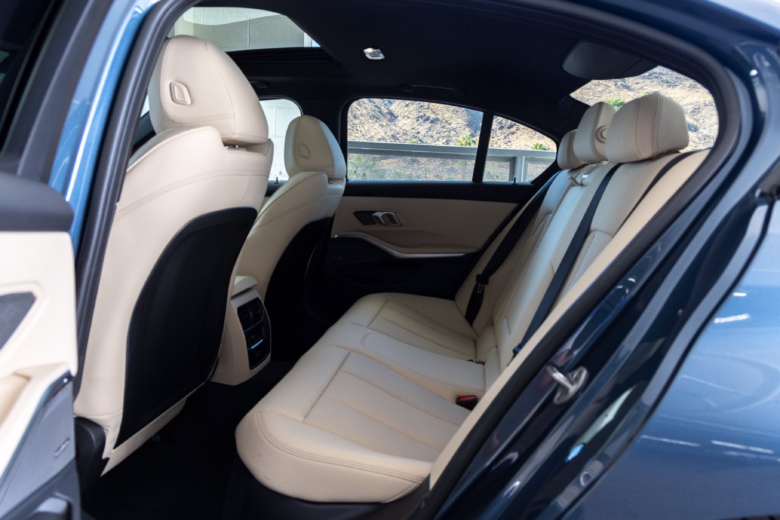 2025 BMW 340i M340i
