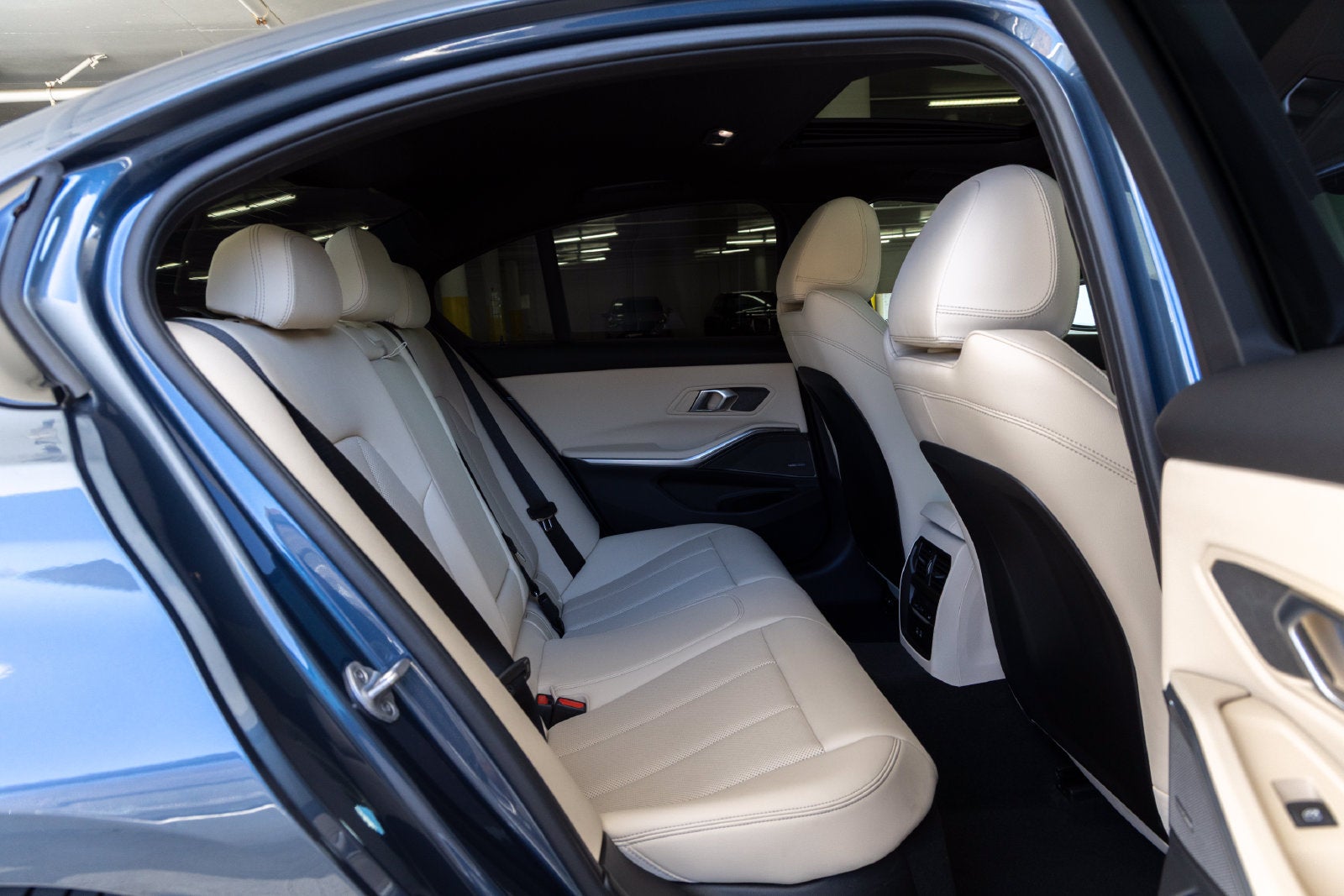 2025 BMW 340i M340i