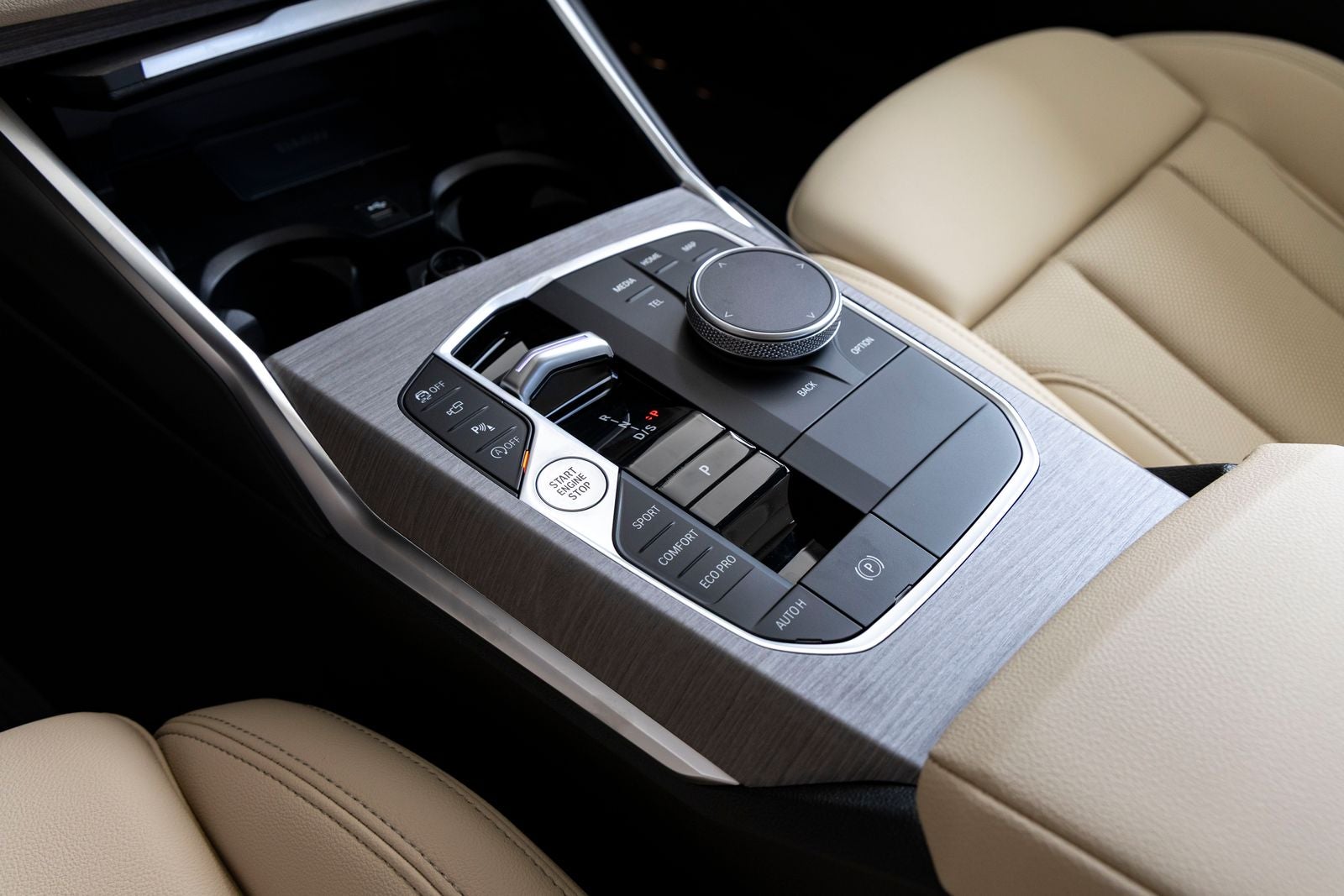 2026 BMW 330i 330i