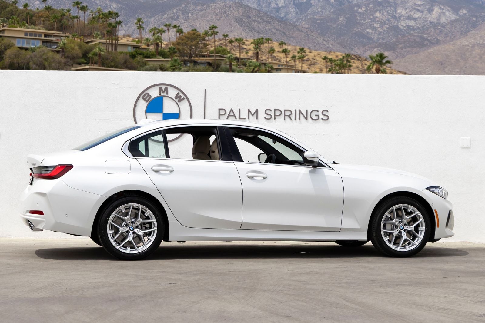 2026 BMW 330i 330i
