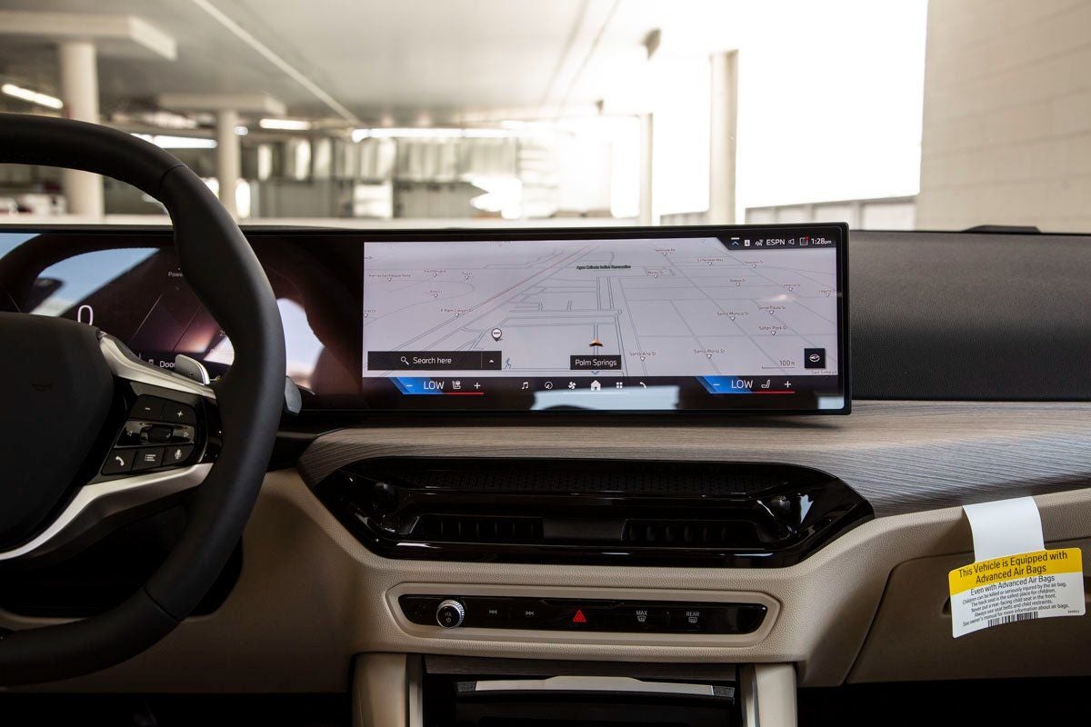 2026 BMW 330i 330i