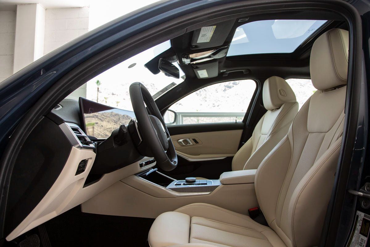 2026 BMW 330i 330i