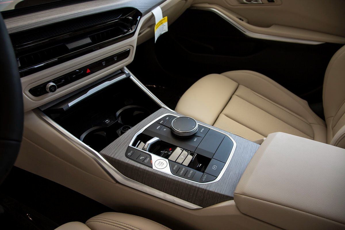 2026 BMW 330i 330i