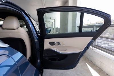 2026 BMW 330i 330i