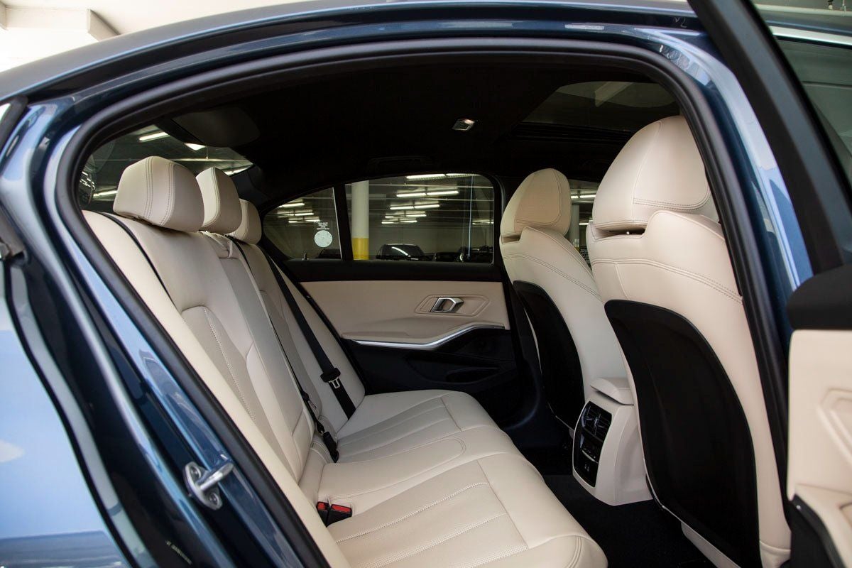 2026 BMW 330i 330i