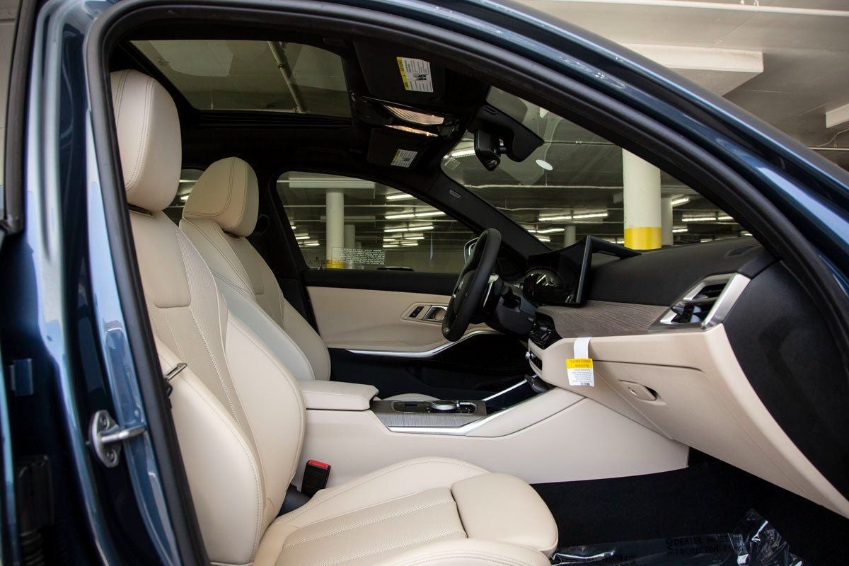 2026 BMW 330i 330i