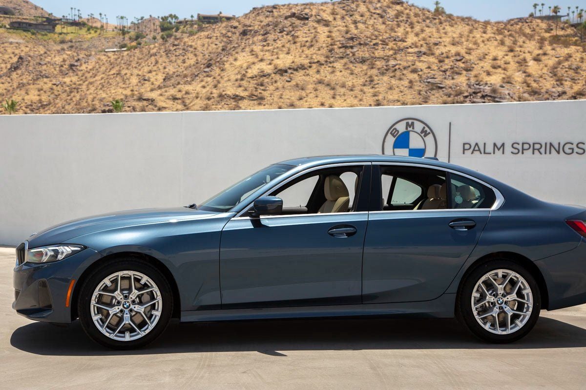 2026 BMW 330i 330i