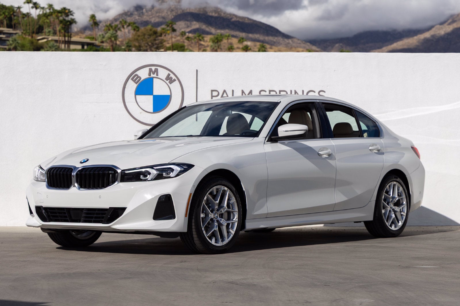 2026 BMW 330i 330i