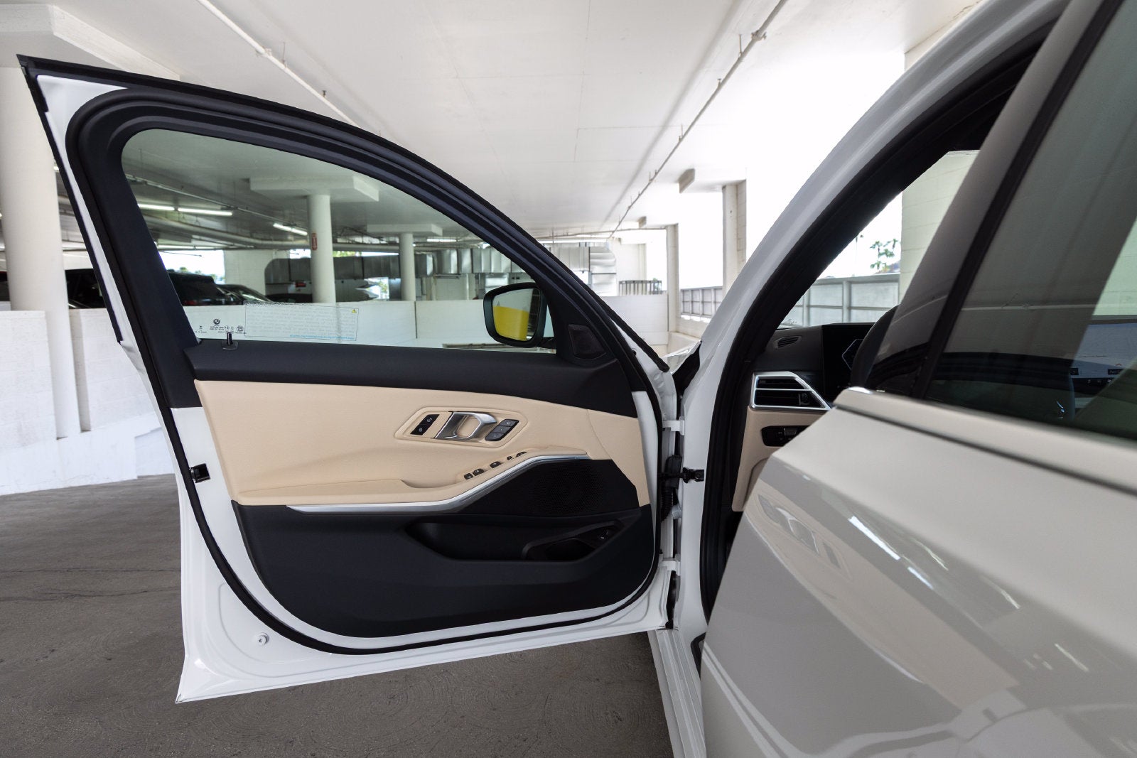 2026 BMW 330i 330i