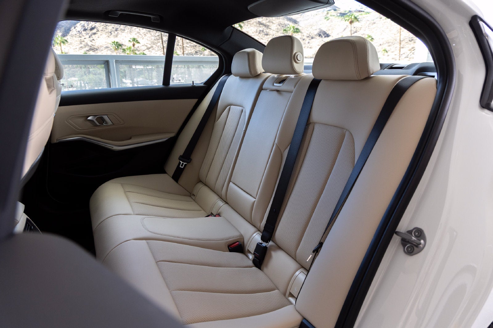 2026 BMW 330i 330i