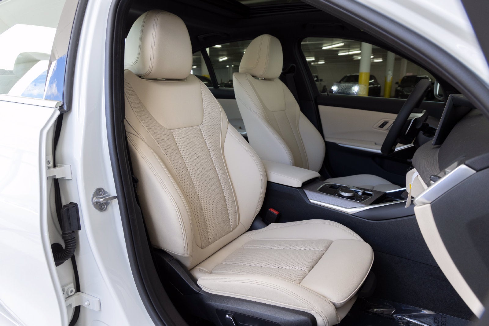 2026 BMW 330i 330i
