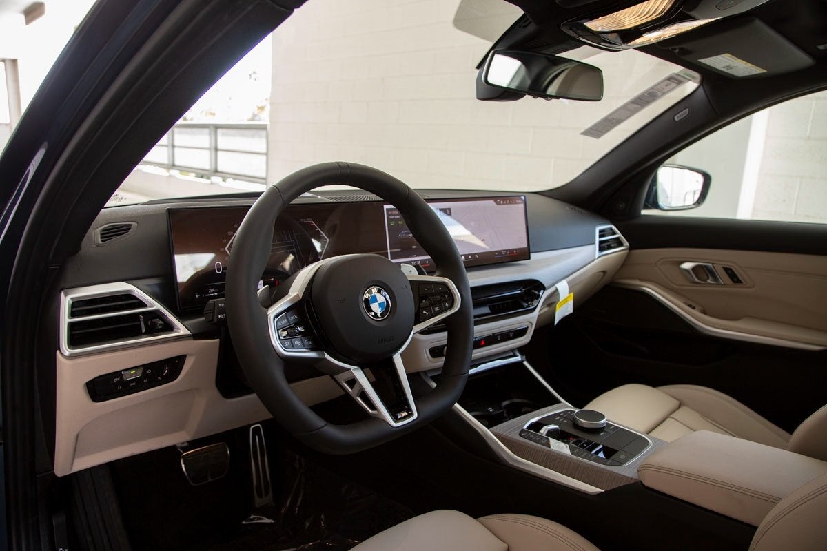 2025 BMW 3 Series 330i