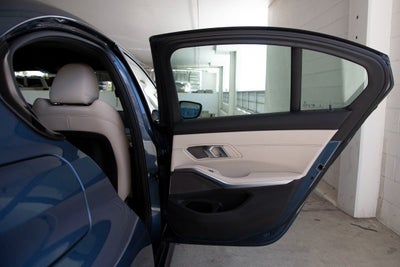 2025 BMW 3 Series 330i