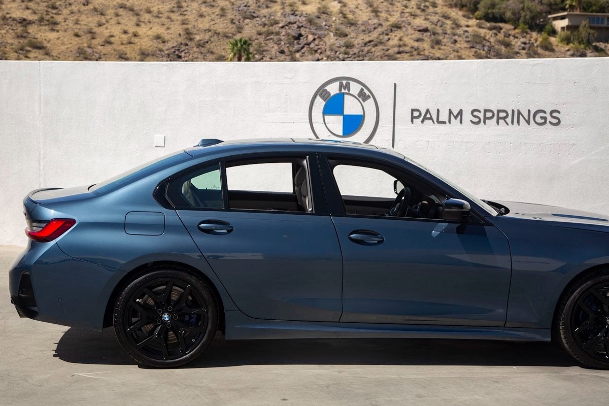 2025 BMW 3 Series 330i