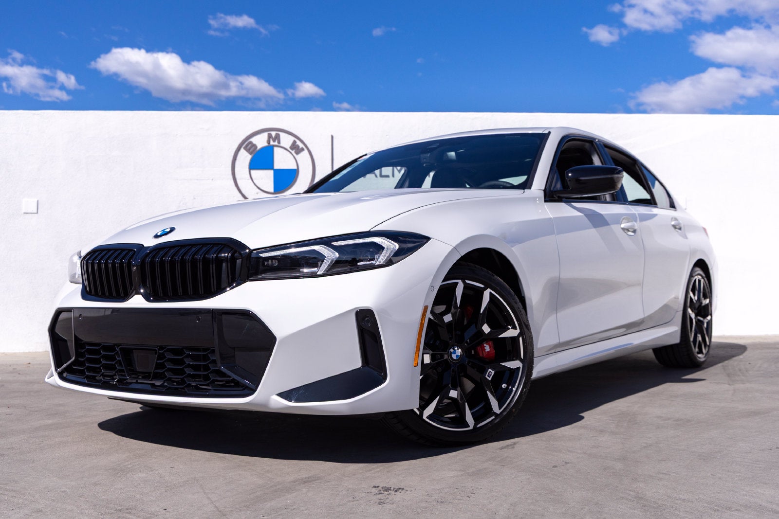 2026 BMW 330i 330i