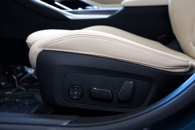 2026 BMW 330i 330i