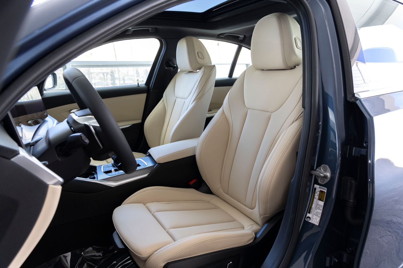 2026 BMW 330i 330i