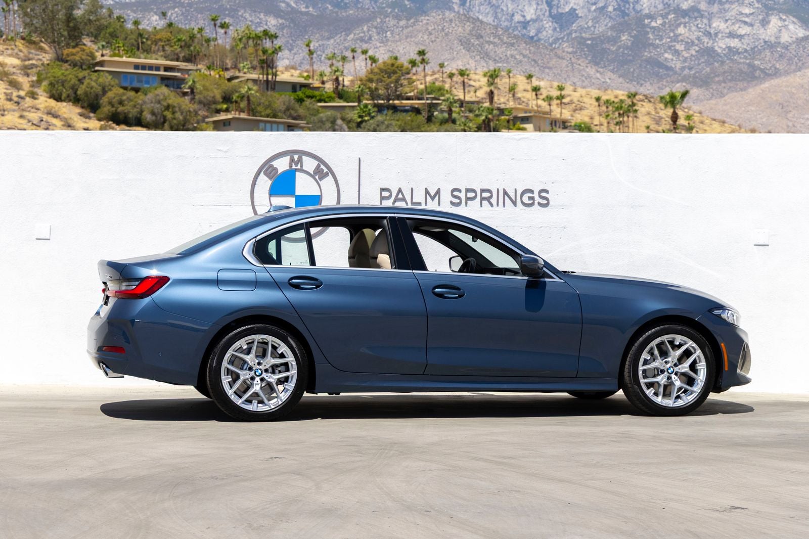 2026 BMW 330i 330i