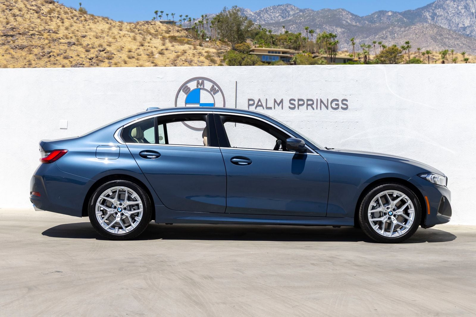 2026 BMW 330i 330i