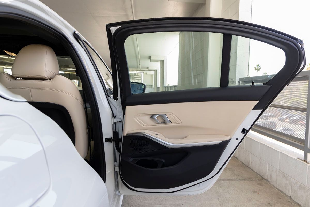 2026 BMW 330i 330i