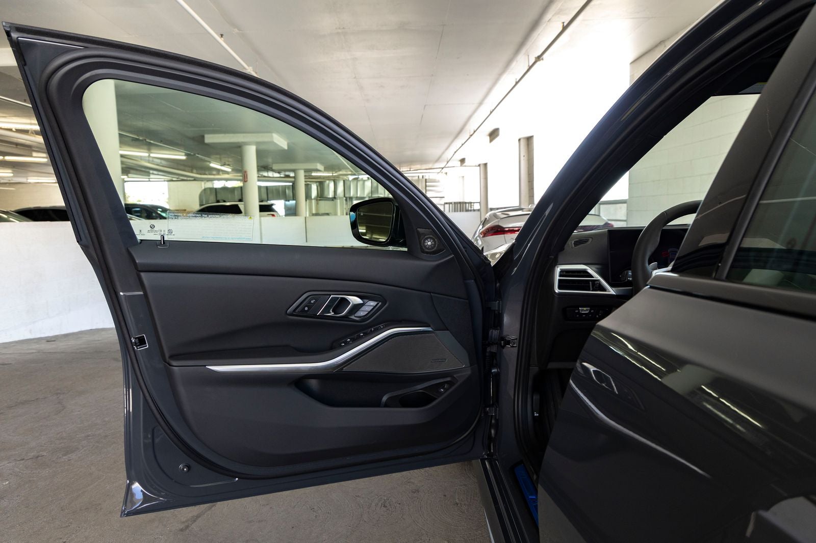 2026 BMW 330i 330i