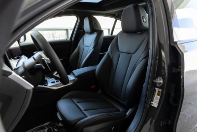 2026 BMW 330i 330i
