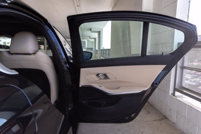 2026 BMW 330i 330i