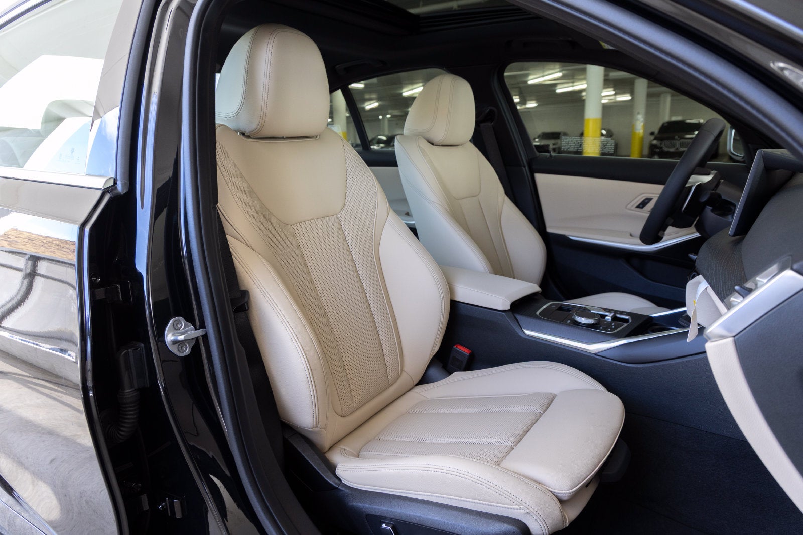 2026 BMW 330i 330i