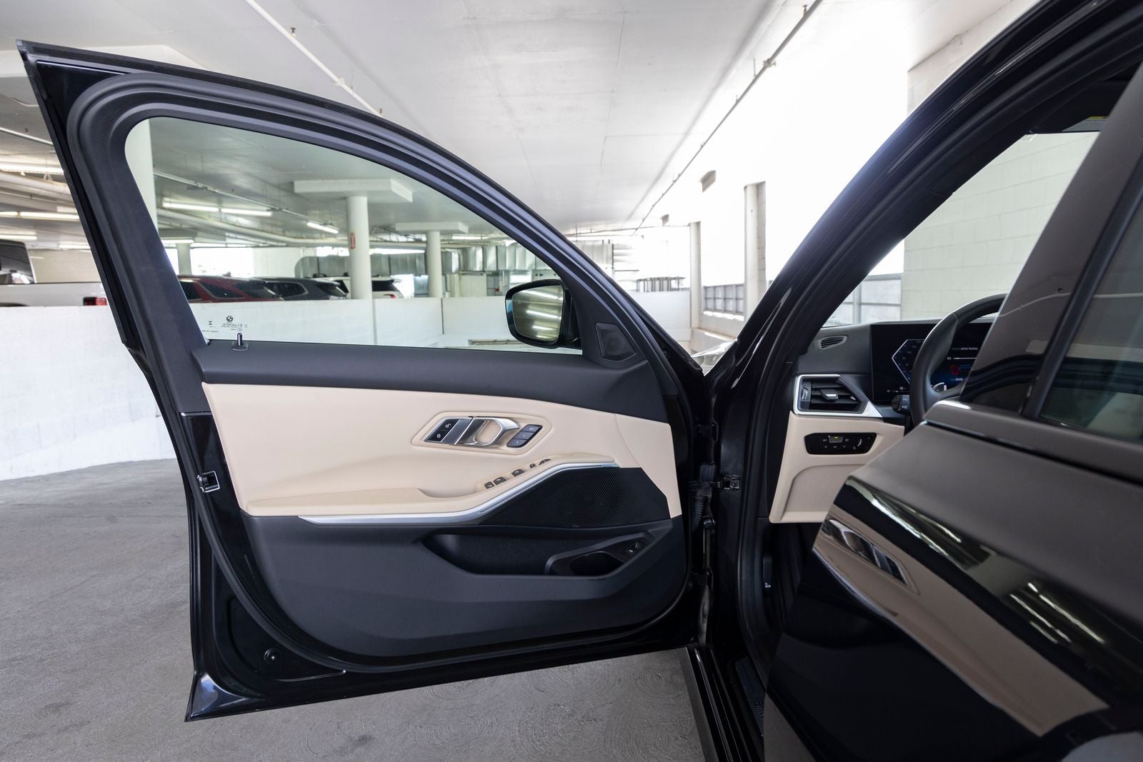2023 BMW 330i 330i