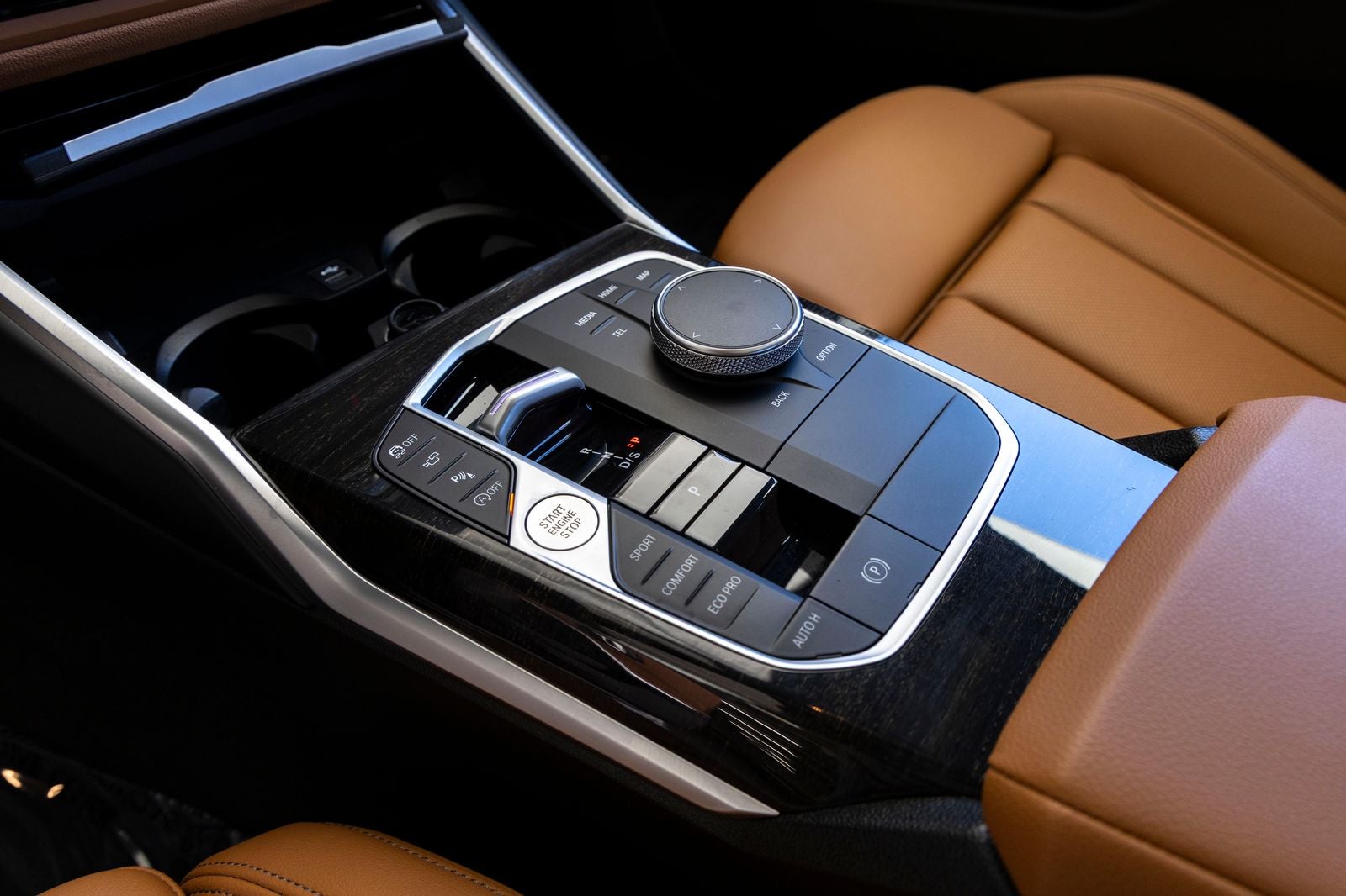 2024 BMW 330i 330i