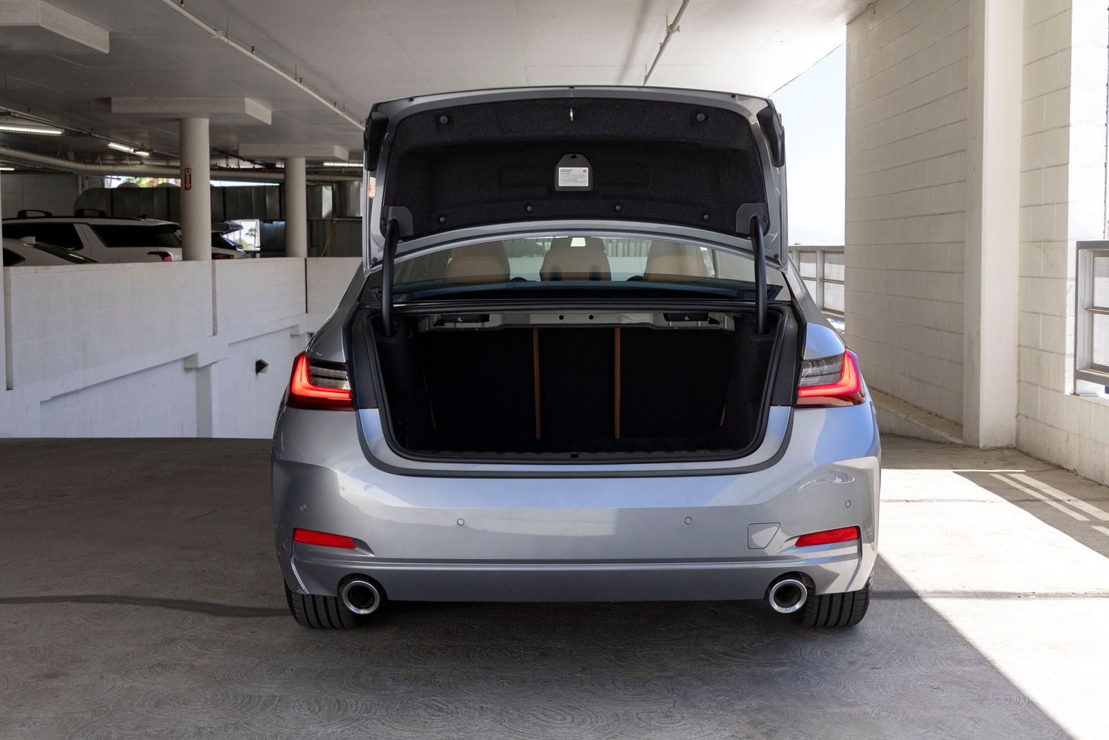 2024 BMW 330i 330i