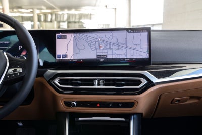 2024 BMW 330i 330i