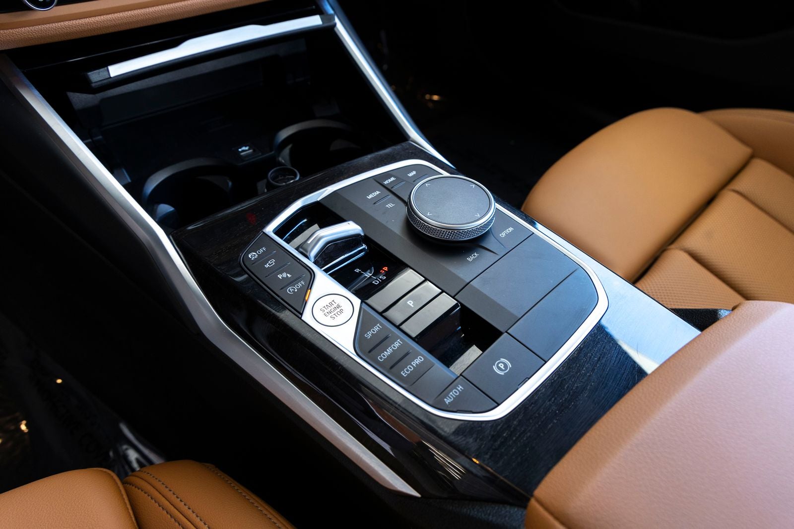 2024 BMW 330i 330i