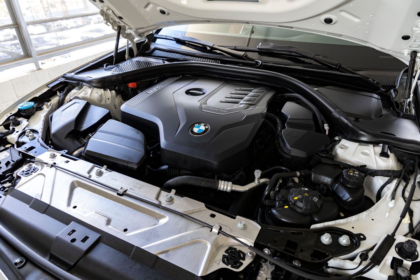 2024 BMW 330i 330i