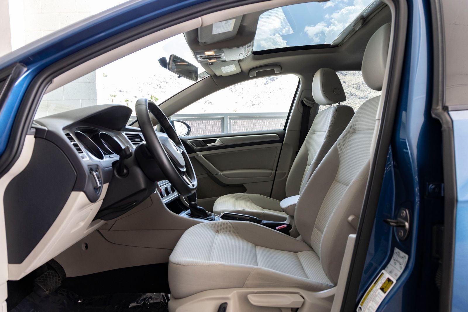2016 Volkswagen Golf TSI S 4-Door