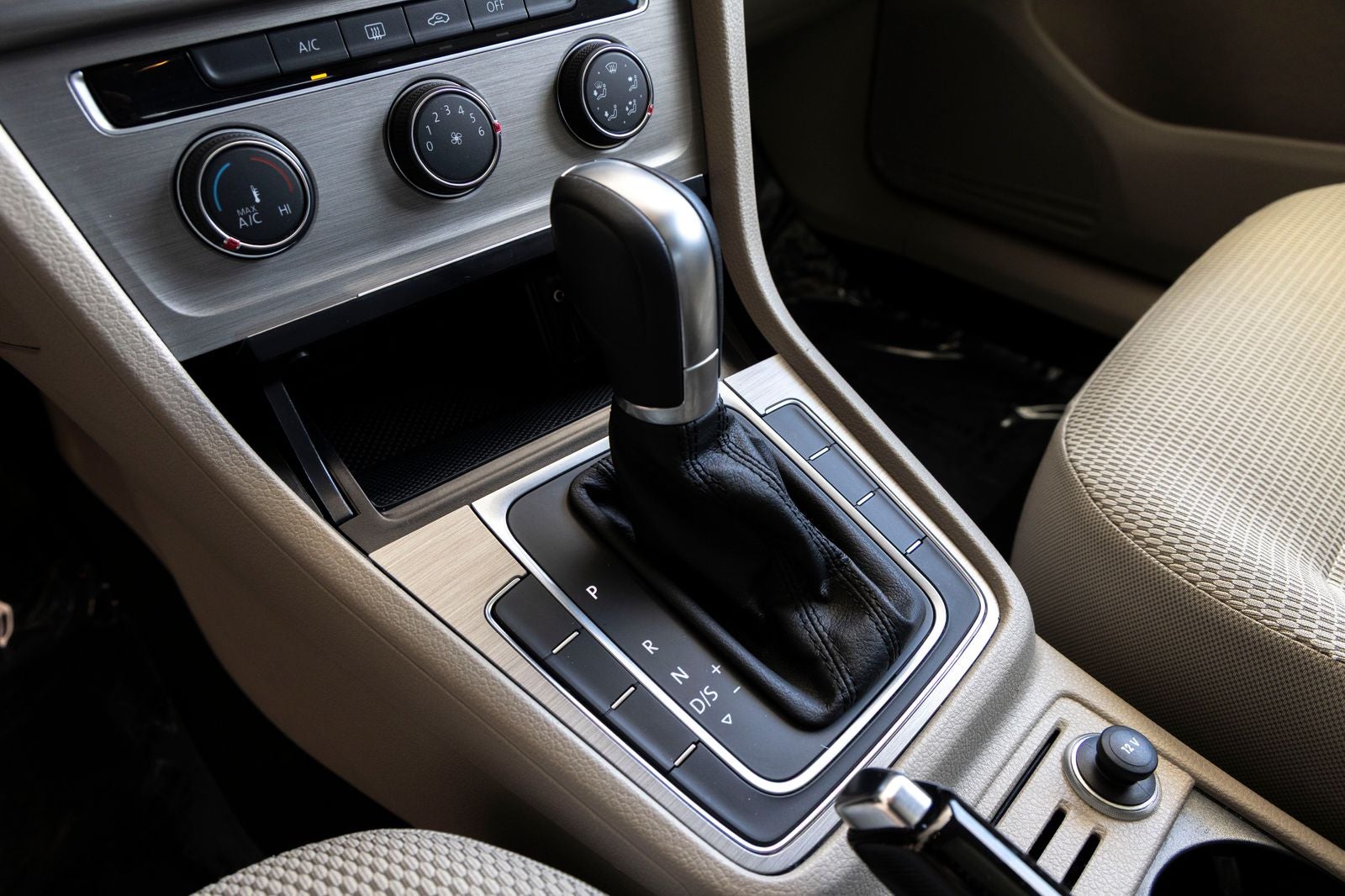 2016 Volkswagen Golf TSI S 4-Door