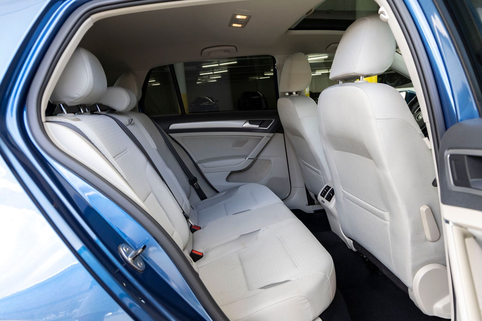 2016 Volkswagen Golf TSI S 4-Door