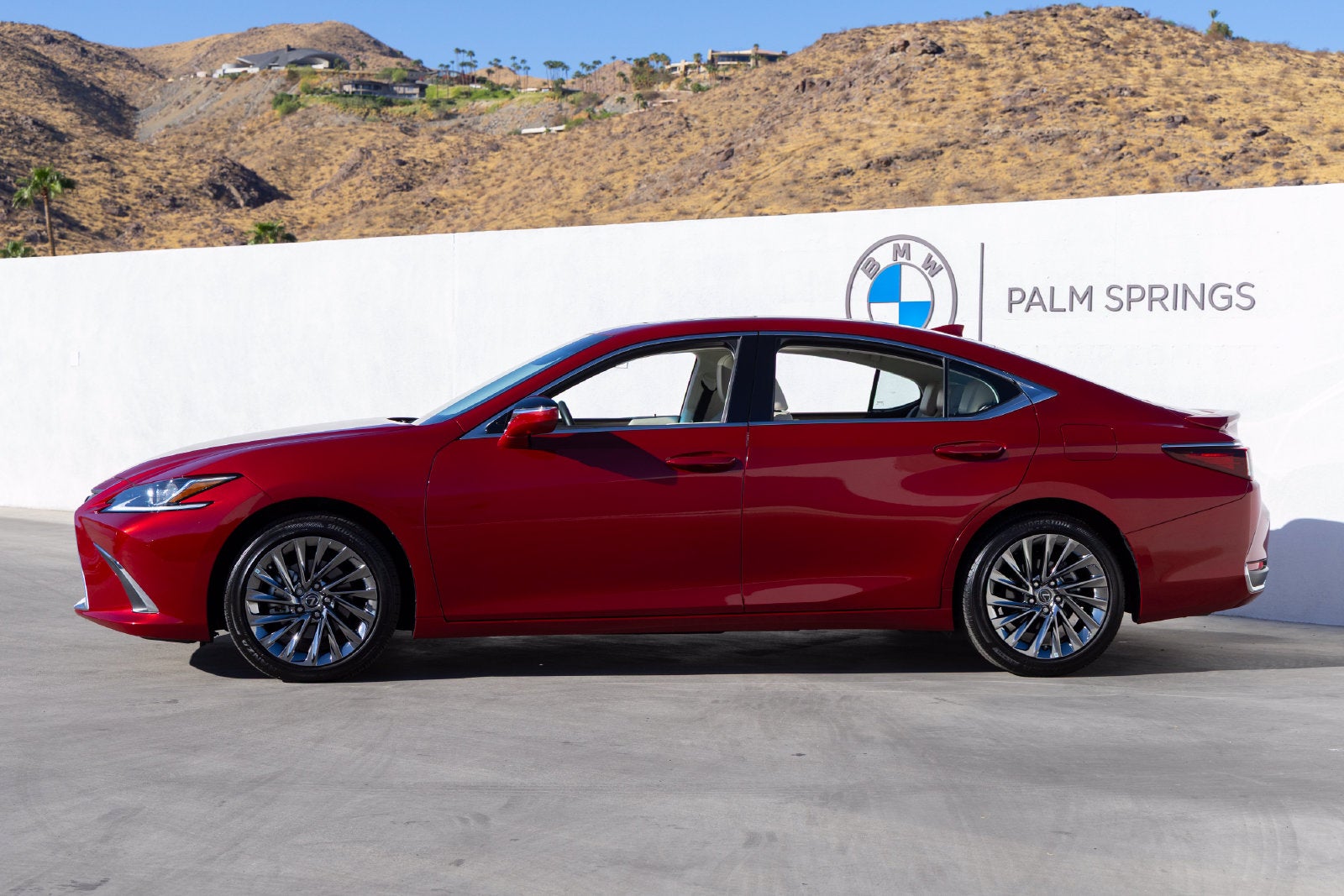 2024 Lexus ES 300h Luxury