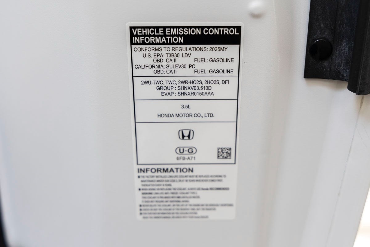 2025 Honda Pilot Sport