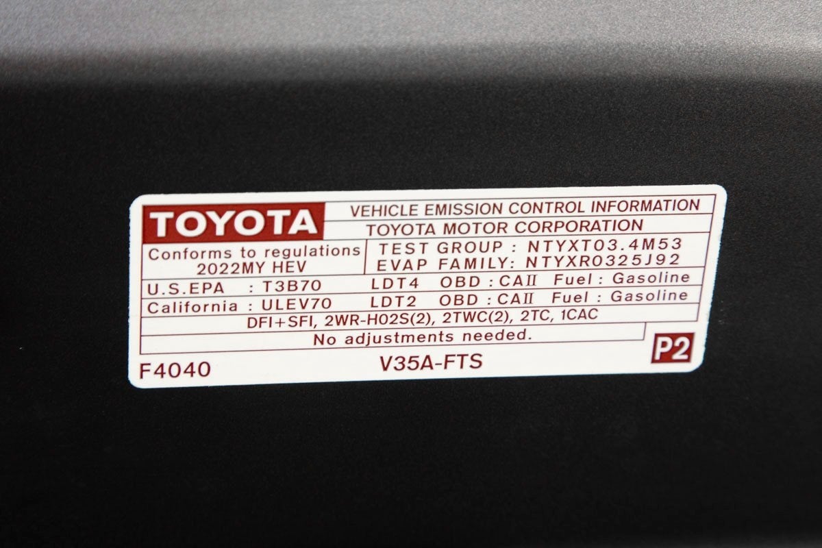 2022 Toyota Tundra Hybrid Platinum