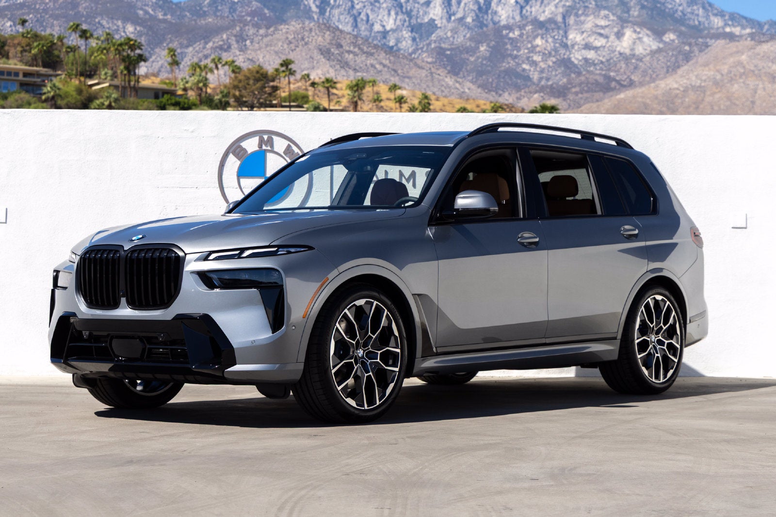2027 BMW X7 Base