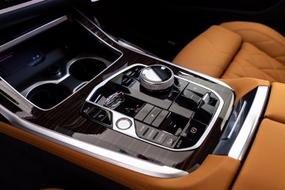 2027 BMW X7 Base