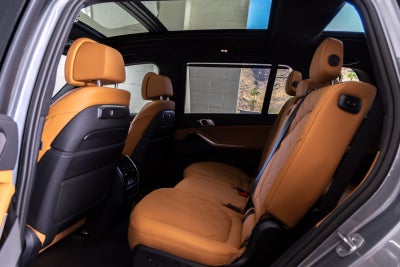 2027 BMW X7 Base