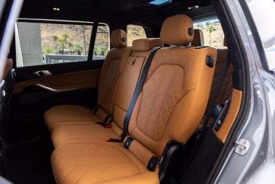 2027 BMW X7 Base