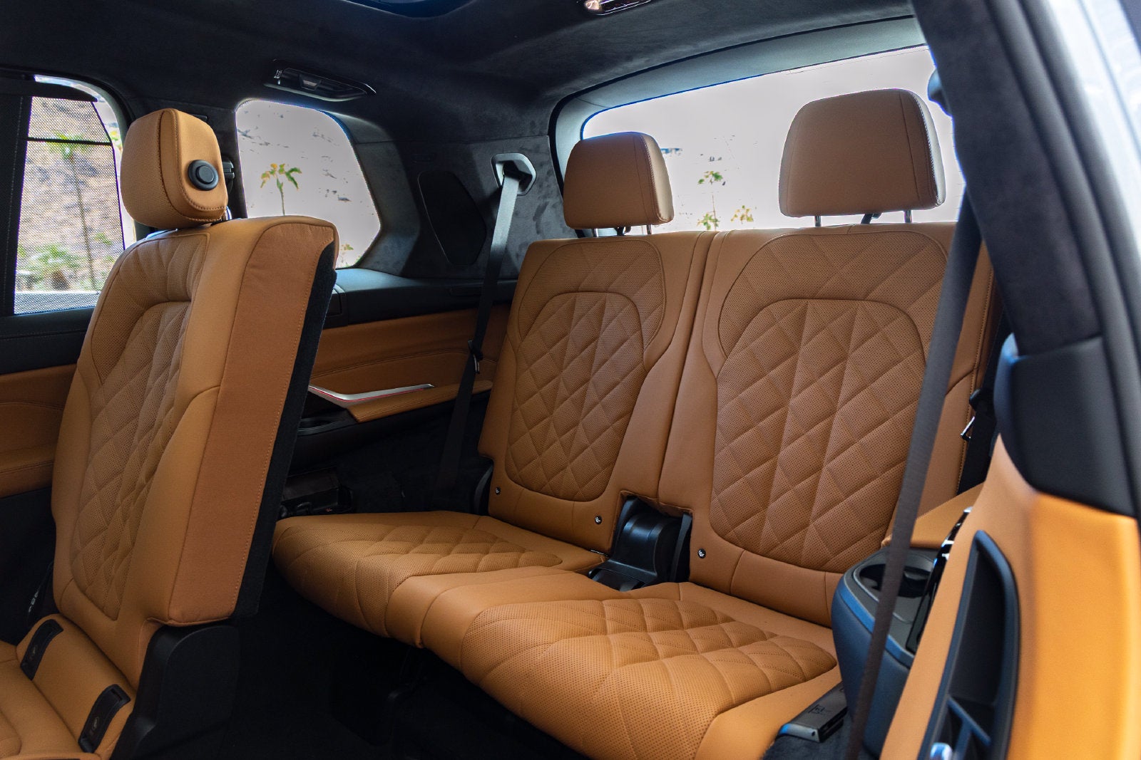 2027 BMW X7 Base