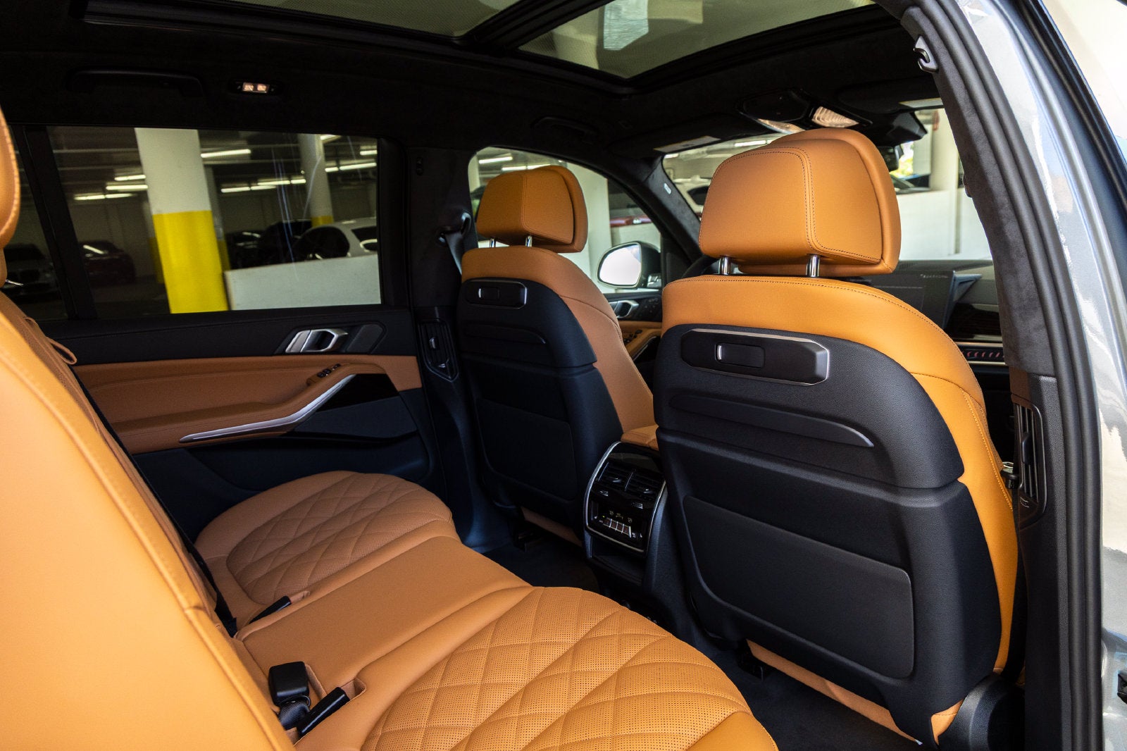 2027 BMW X7 Base