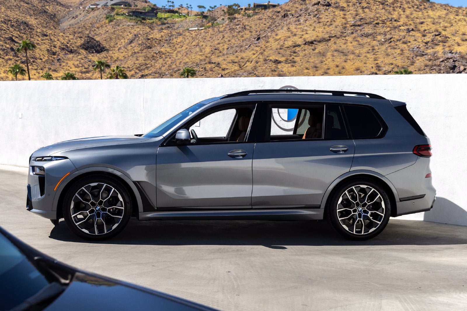 2027 BMW X7 Base
