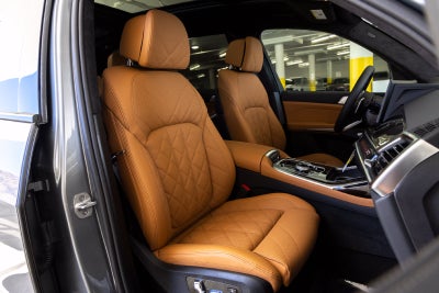 2027 BMW X7 Base